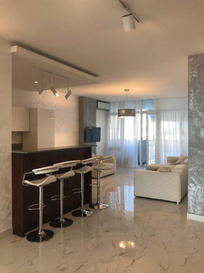 Tg Apartment Sea View Batumi Exterior foto